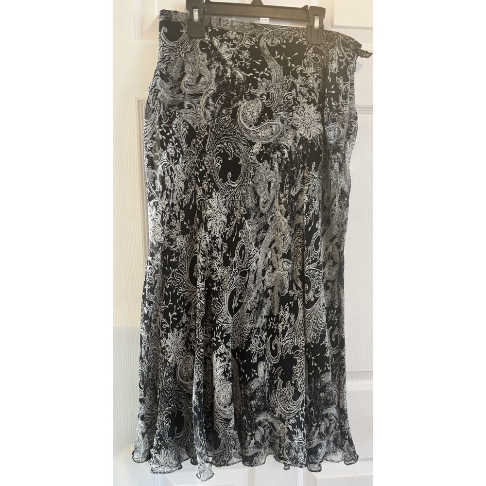 Charter Club Women's Sz 8 Maxi‎ Skirt Black & White 100% Silk Floral Print Lined